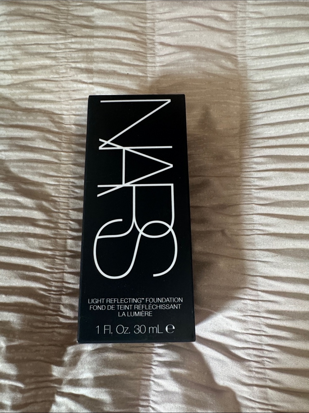 NARS Light Reflecting Foundation - Black